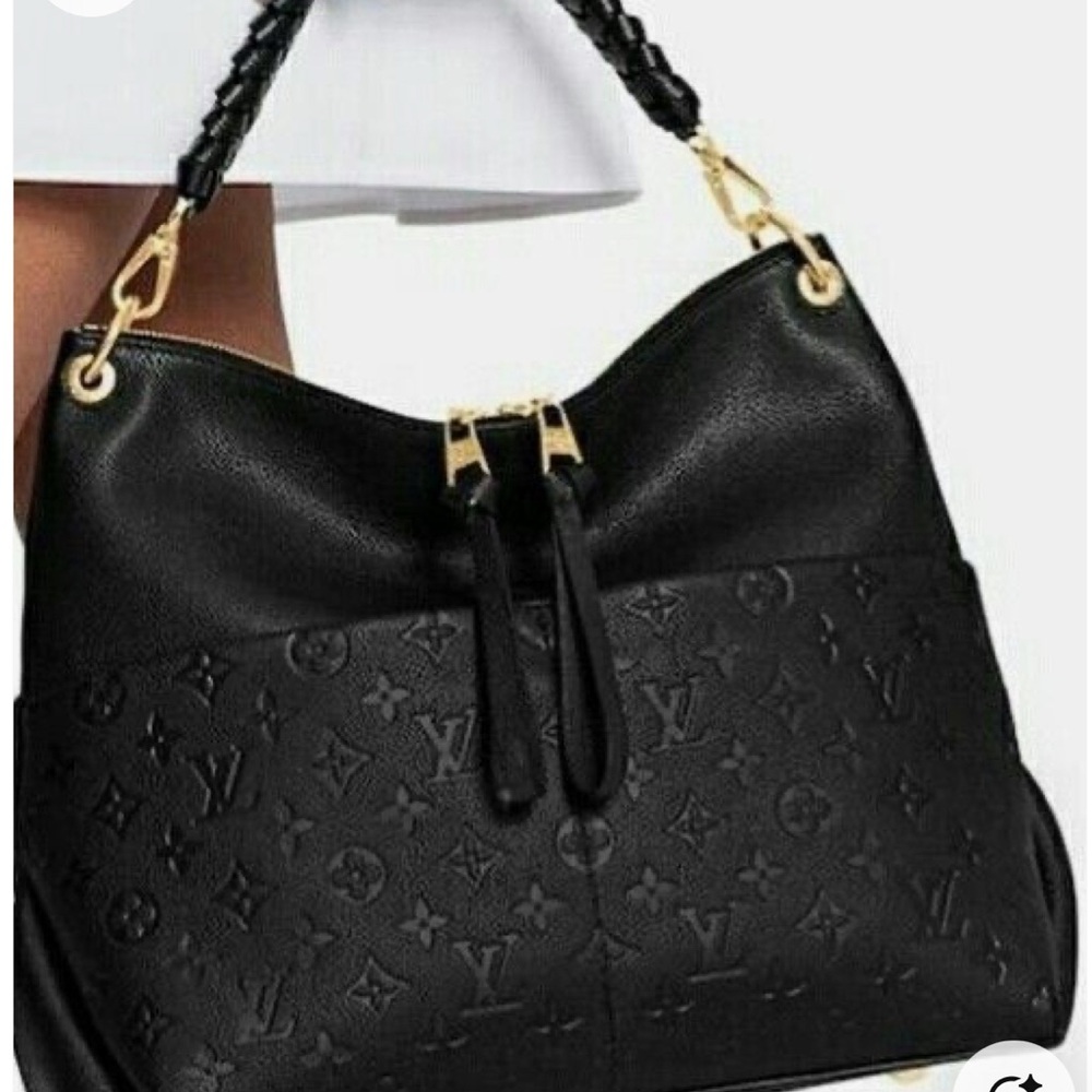Louis Vuitton Maida leather Hobo